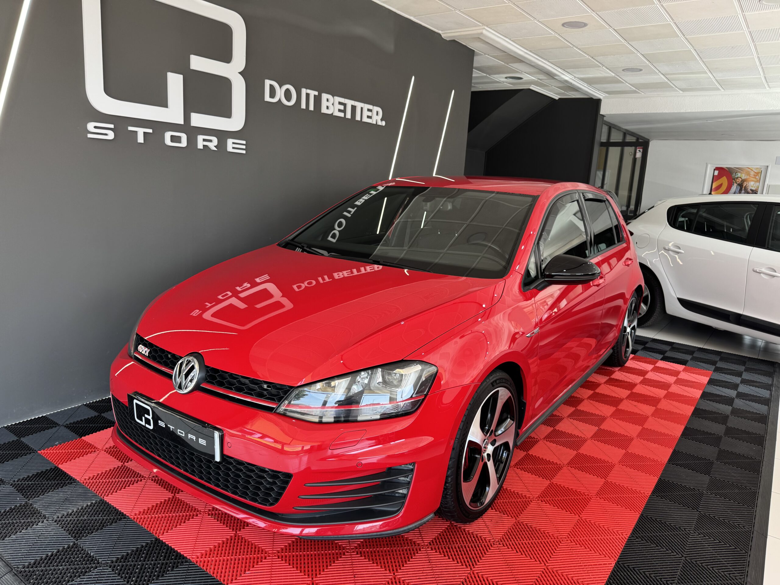 Foto exterior Volkswagen Golf GTI
